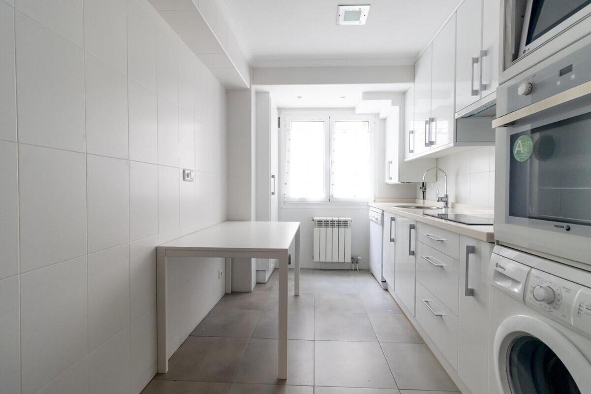 Apartamento Centro Gijon Con Parking Appartamento Esterno foto